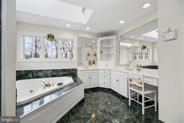 21 BASSETT HUNT LN, Glenmoore, PA 19343