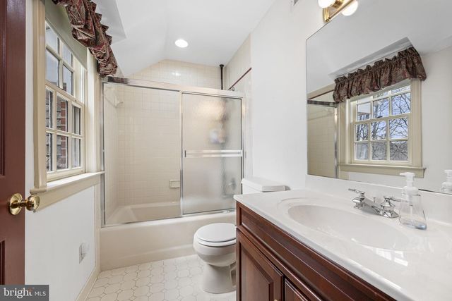 21 BASSETT HUNT LN, Glenmoore, PA 19343