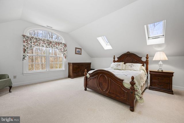 21 BASSETT HUNT LN, Glenmoore, PA 19343