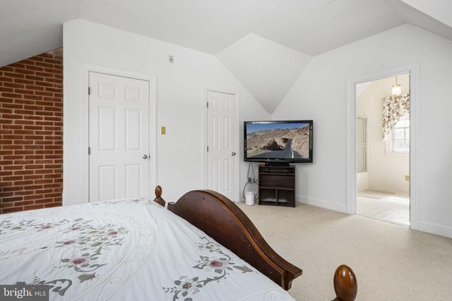 21 BASSETT HUNT LN, Glenmoore, PA 19343