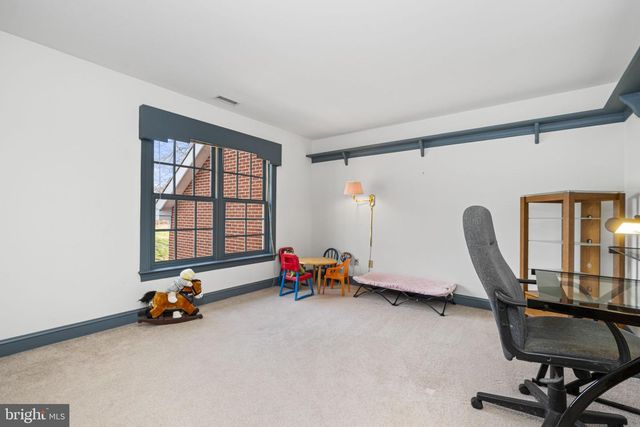 21 BASSETT HUNT LN, Glenmoore, PA 19343