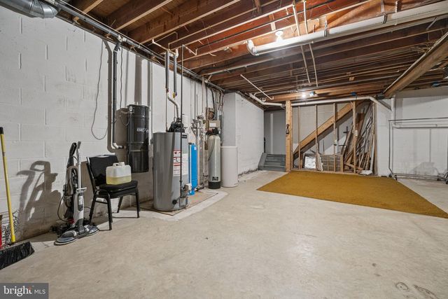 21 BASSETT HUNT LN, Glenmoore, PA 19343