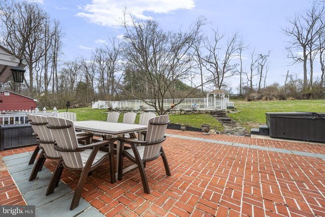 21 BASSETT HUNT LN, Glenmoore, PA 19343