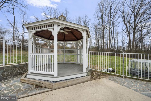 21 BASSETT HUNT LN, Glenmoore, PA 19343