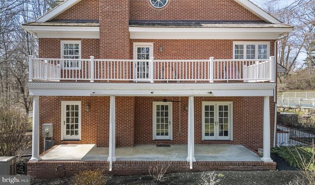 21 BASSETT HUNT LN, Glenmoore, PA 19343