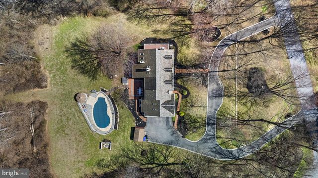 21 BASSETT HUNT LN, Glenmoore, PA 19343