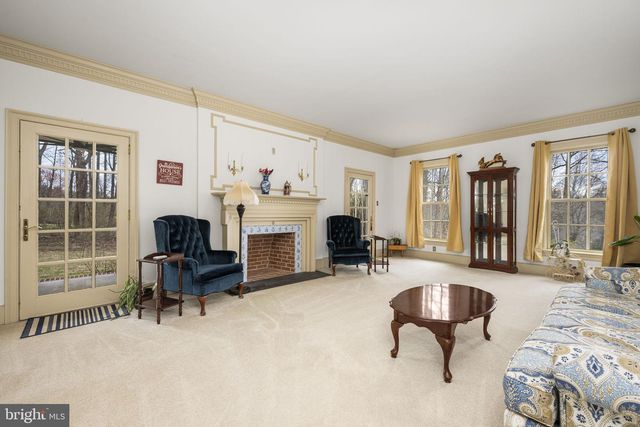 21 BASSETT HUNT LN, Glenmoore, PA 19343