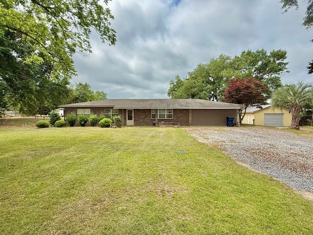 11218 E County Road 4, Hartford, AL 36344