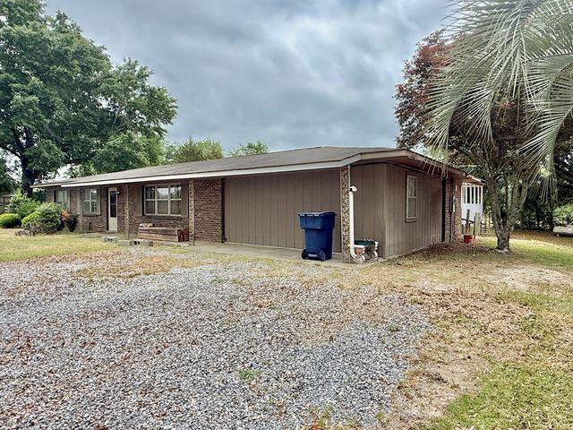 11218 E County Road 4, Hartford, AL 36344