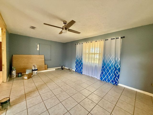 11218 E County Road 4, Hartford, AL 36344