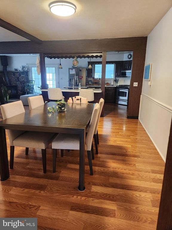 10 SPRUCE AVE, BORDENTOWN, NJ 08505 — photo 4