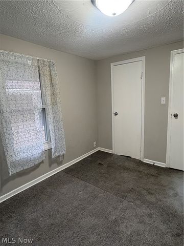 768 Garfield Street, Akron, OH 44310