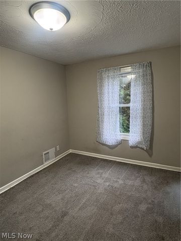 768 Garfield Street, Akron, OH 44310
