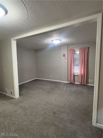 768 Garfield Street, Akron, OH 44310