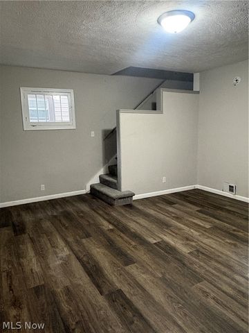768 Garfield Street, Akron, OH 44310