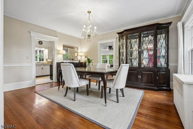 82 Arlington Ave, Caldwell Boro Twp., NJ 07006