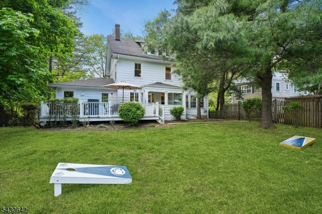 82 Arlington Ave, Caldwell Boro Twp., NJ 07006
