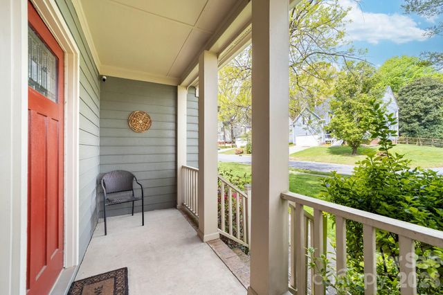 9907 Davis Lake Parkway, Charlotte, NC 28269