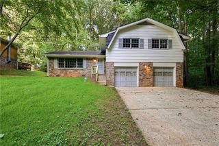 7052 Lodgepole Drive, Morrow, GA 30260