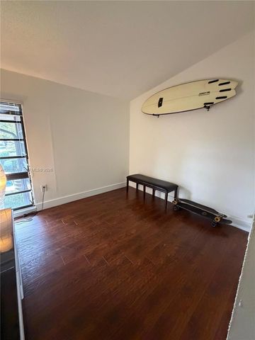 4944 NW 102nd Ave 204-3, Doral, FL 33178