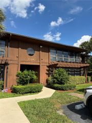 4944 NW 102nd Ave 204-3, Doral, FL 33178