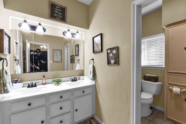 59 El Dorado Street, Panorama Village, TX 77304