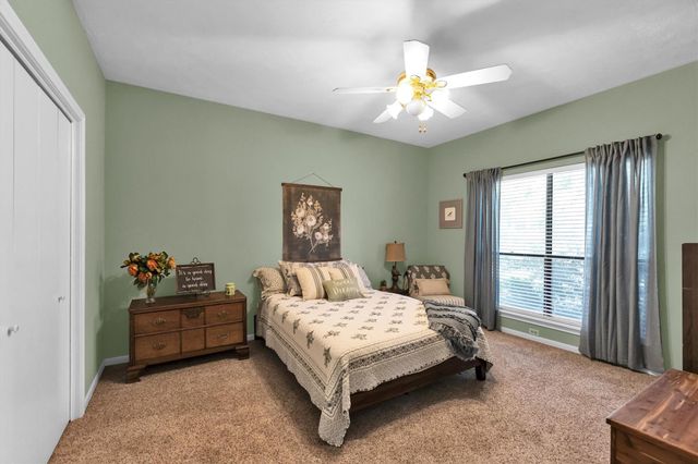 59 El Dorado Street, Panorama Village, TX 77304
