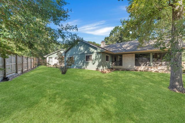 59 El Dorado Street, Panorama Village, TX 77304