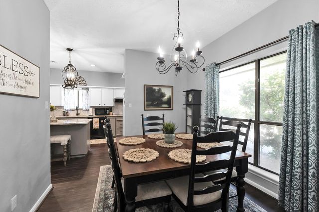59 El Dorado Street, Panorama Village, TX 77304