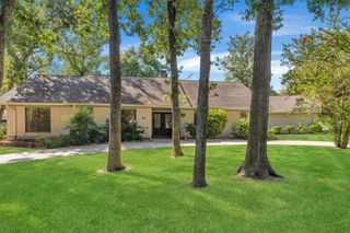 59 El Dorado Street, Panorama Village, TX 77304