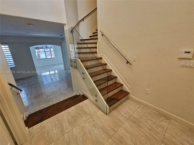 11384 NW 84th Ter, Doral, FL 33178