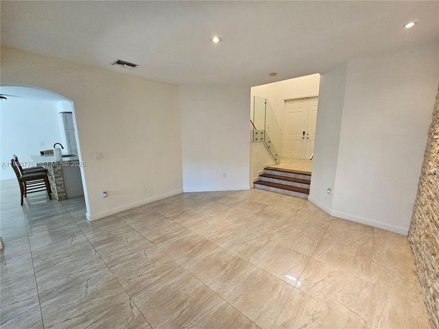 11384 NW 84th Ter, Doral, FL 33178