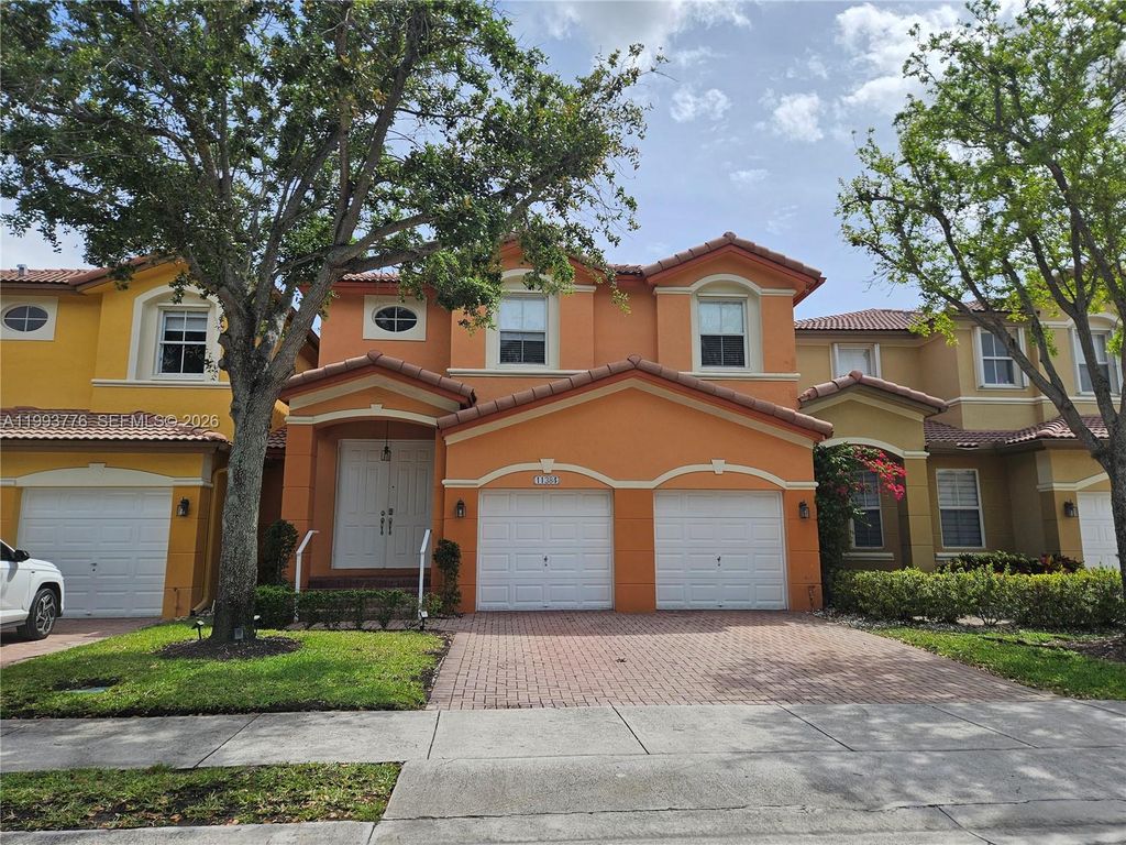 11384 NW 84th Ter, Doral, FL 33178