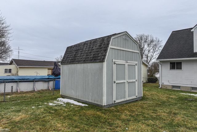 9148 Chelmsford Drive, Swartz Creek, MI 48473