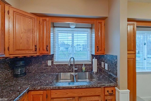 9148 Chelmsford Drive, Swartz Creek, MI 48473