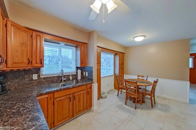 9148 Chelmsford Drive, Swartz Creek, MI 48473