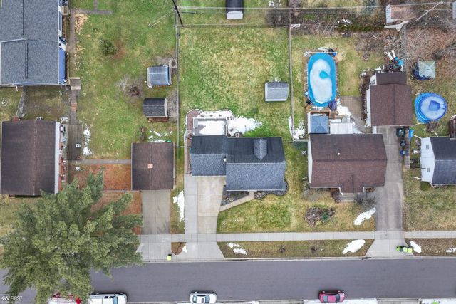 9148 Chelmsford Drive, Swartz Creek, MI 48473