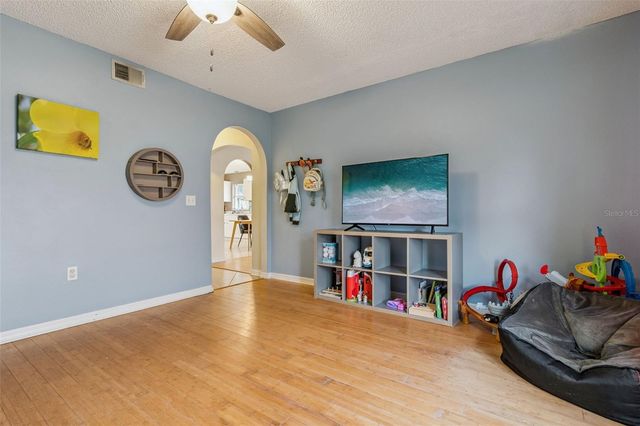 1709 W MARSHALL LAKE DRIVE, Apopka, FL 32703