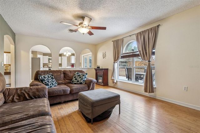 1709 W MARSHALL LAKE DRIVE, Apopka, FL 32703