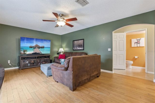 1709 W MARSHALL LAKE DRIVE, Apopka, FL 32703