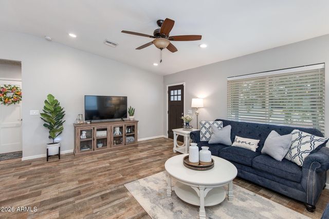 1714 E ROMA Avenue, Phoenix, AZ 85016
