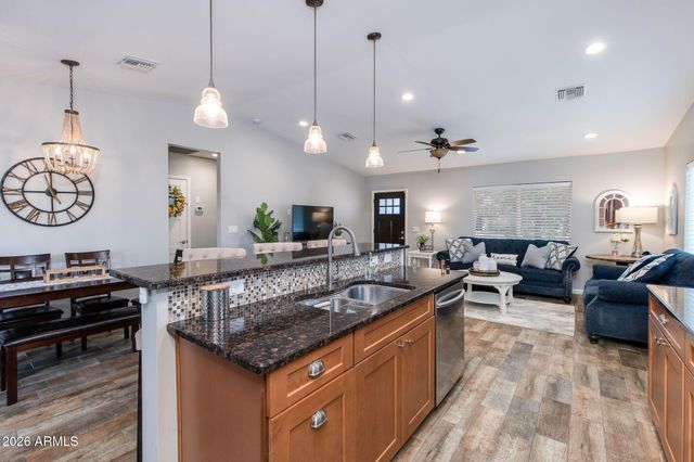 1714 E ROMA Avenue, Phoenix, AZ 85016