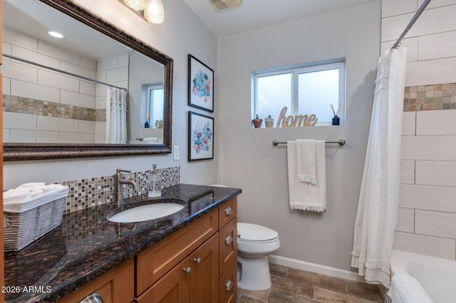 1714 E ROMA Avenue, Phoenix, AZ 85016