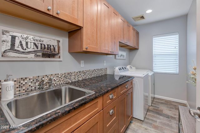 1714 E ROMA Avenue, Phoenix, AZ 85016