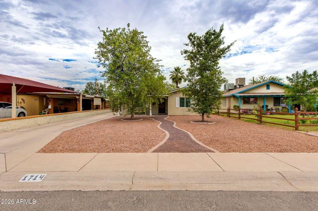 1714 E ROMA Avenue, Phoenix, AZ 85016