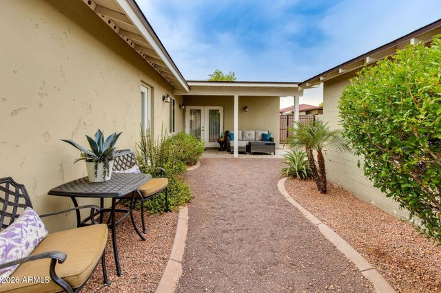 1714 E ROMA Avenue, Phoenix, AZ 85016