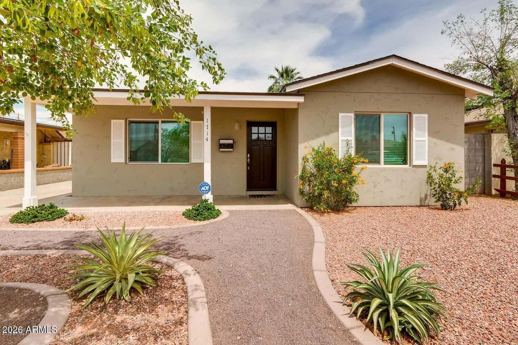 1714 E ROMA Avenue, Phoenix, AZ 85016