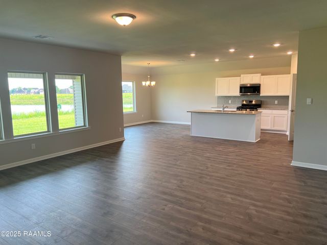 641 Griffiths Court, Breaux Bridge, LA 70517