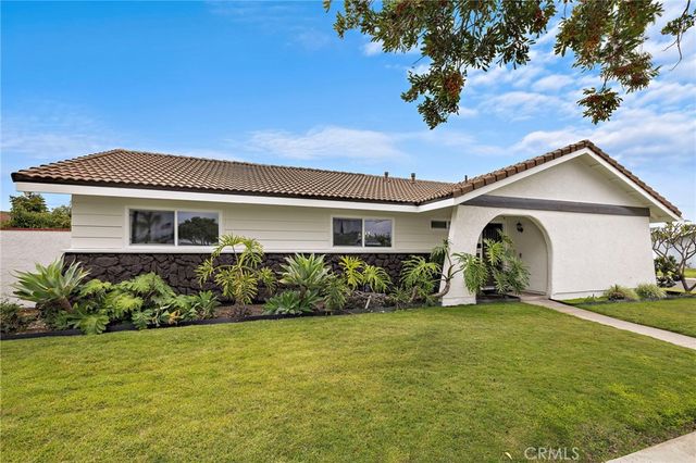 11692 Lampson Avenue, Garden Grove, CA 92840