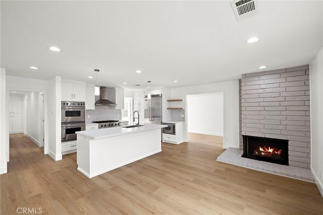 11692 Lampson Avenue, Garden Grove, CA 92840